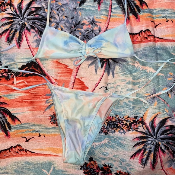 SHEIN Pastel Watercolor Bikini Size S - Picture 1 of 2